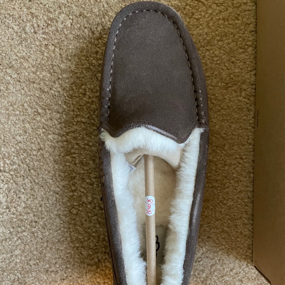 UGG Ansley Water Resistant Slippers